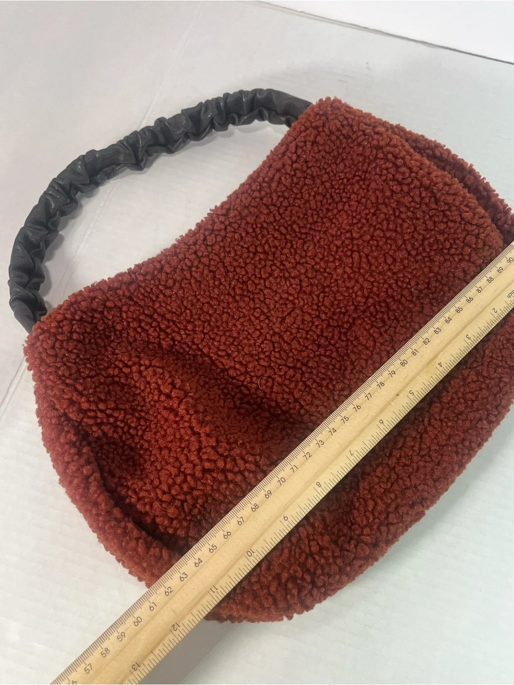 Cozy Sherpa Shoulder Bag in Rust with Black Handle - Picture 3 of 8
